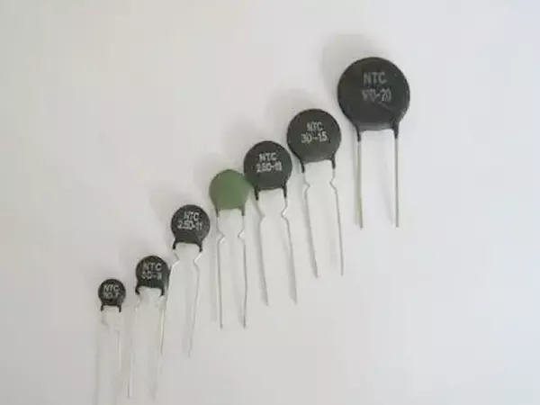 How to detect fault in a thermistor?